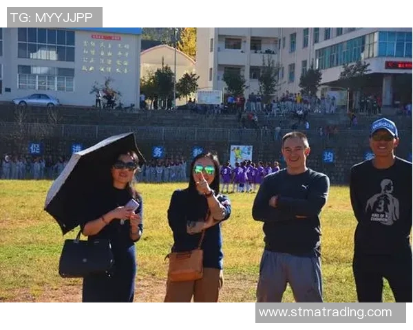 如何设计一个既美观又实用的足球星卡收纳方案提升收藏体验